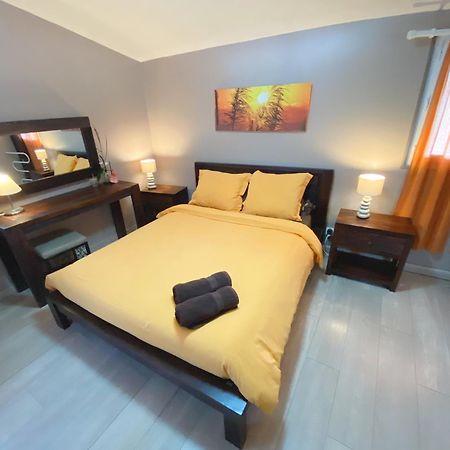 Hotel Le Ruisseau Saint-Paul Esterno foto