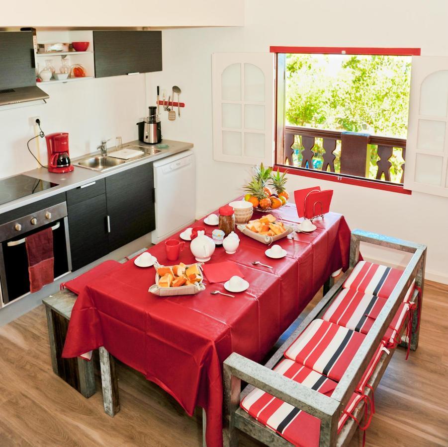 Hotel Le Ruisseau Saint-Paul Esterno foto